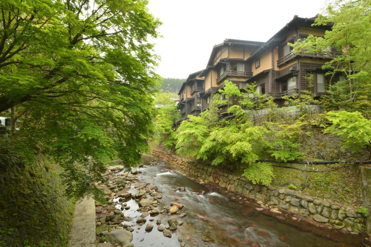 Kurokawa Onsen Oku No Yu Hotel Minamioguni Exterior foto